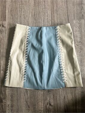 Mi Ami for Francescas’s Two-Tone Blue and Cream Lace-Up Mini Skirt